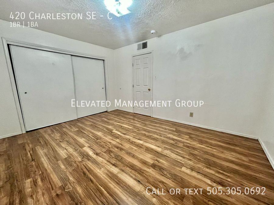 420 Charleston St Se #C - Photo 5 of 8