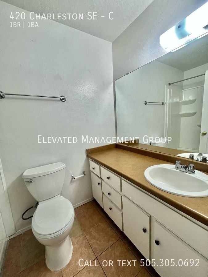 420 Charleston St Se #C - Photo 6 of 8
