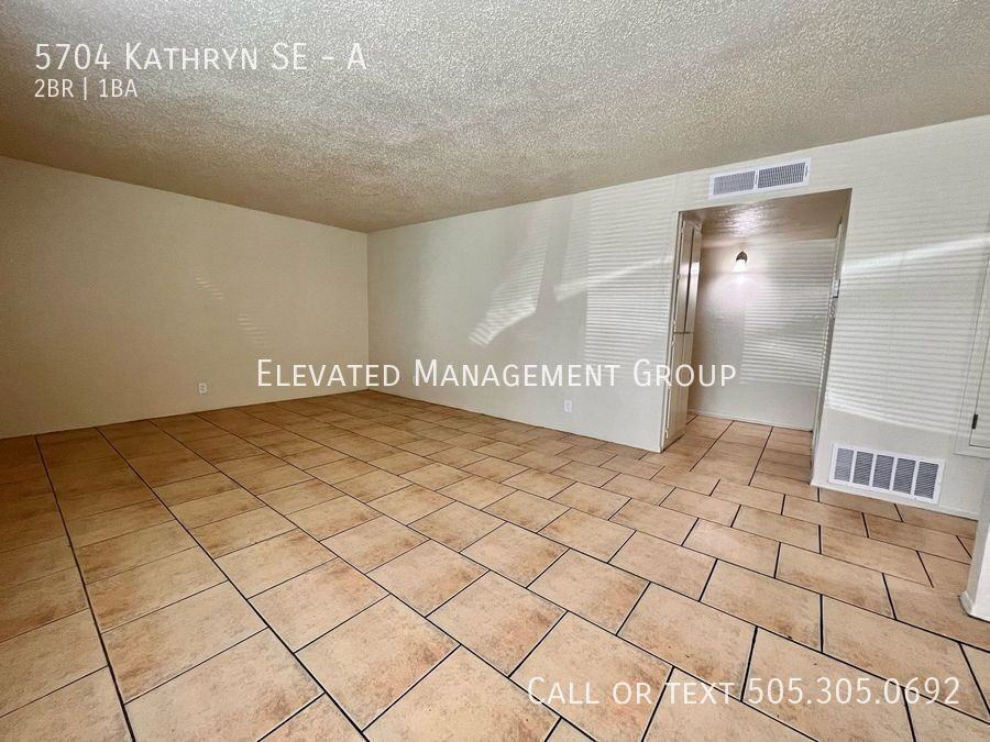 5704 Kathryn Ave Se #A - Photo 3 of 12