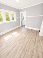 featured image of 1131 E Fox St