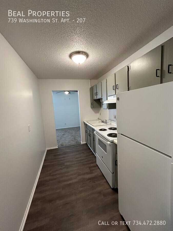 739 Washington St #207 - Photo 6 of 12