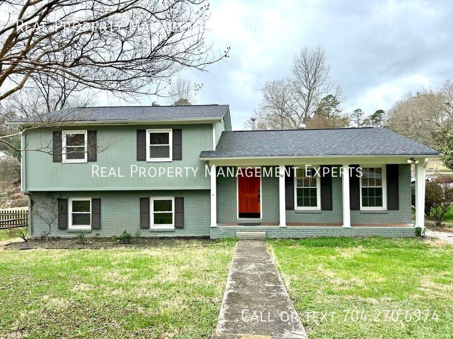 900 Tally Ho Ct - Photo 2 of 21