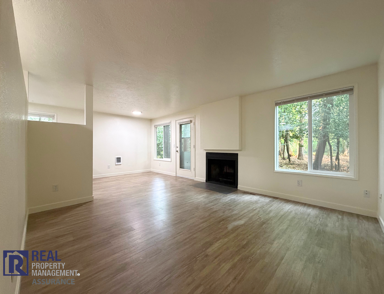 7077 Montauk Cir - Photo 3 of 14