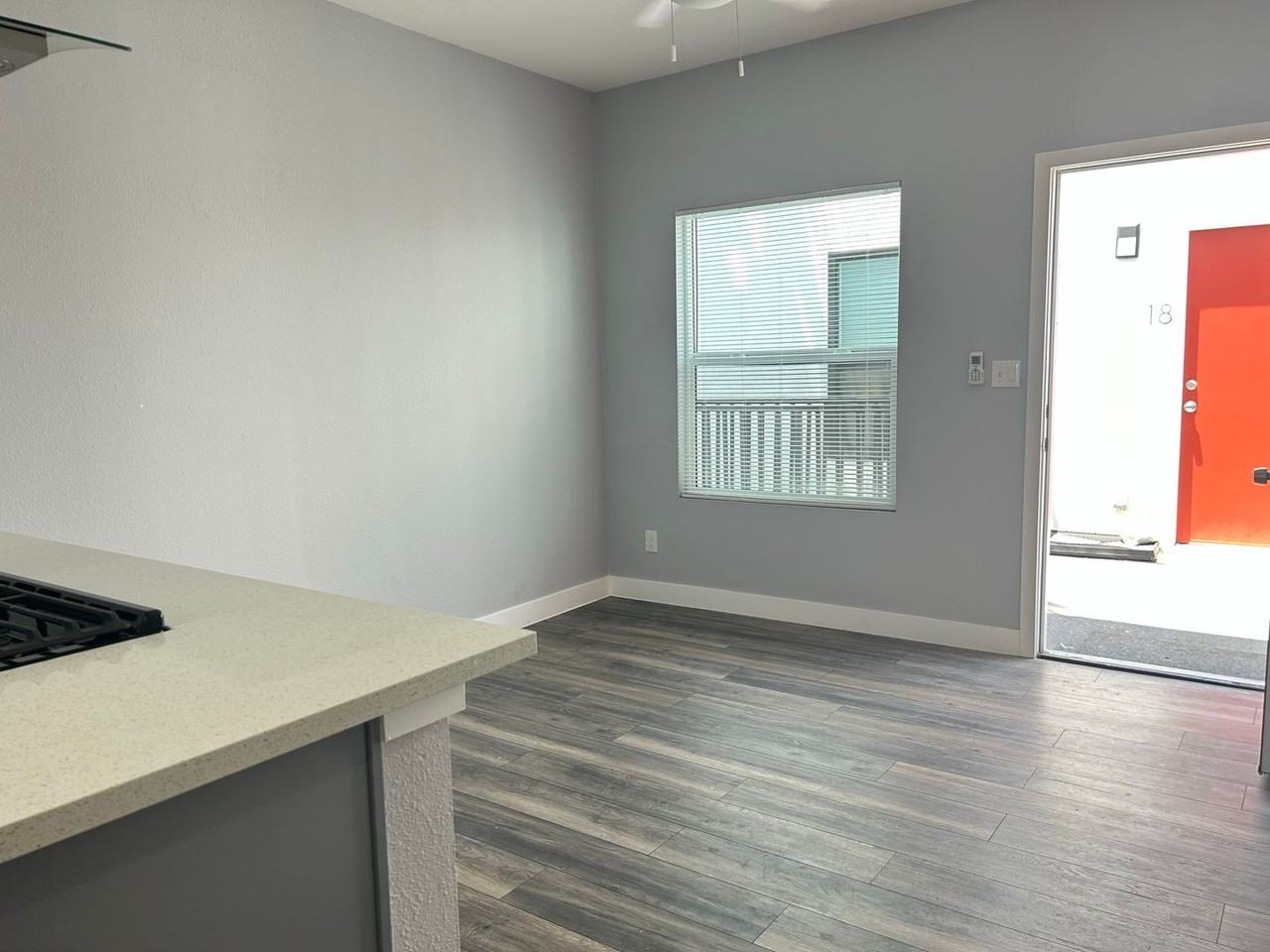 845 E. 6th - Photo 5 of 20