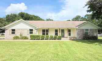 featured image of 5136 Hamilton Ln