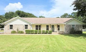 5136 Hamilton Ln - Photo 1 of 1