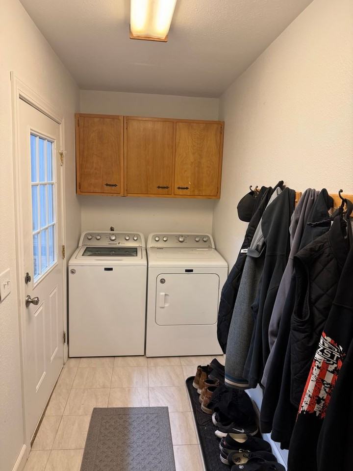 724 Howard Ave - Photo 6 of 16