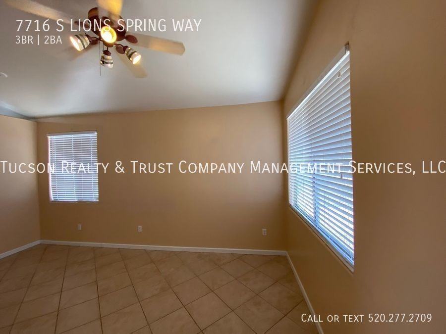 7716 S Lions Spring Way - Photo 3 of 28
