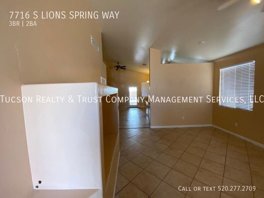 7716 S Lions Spring Way - Photo 5 of 28