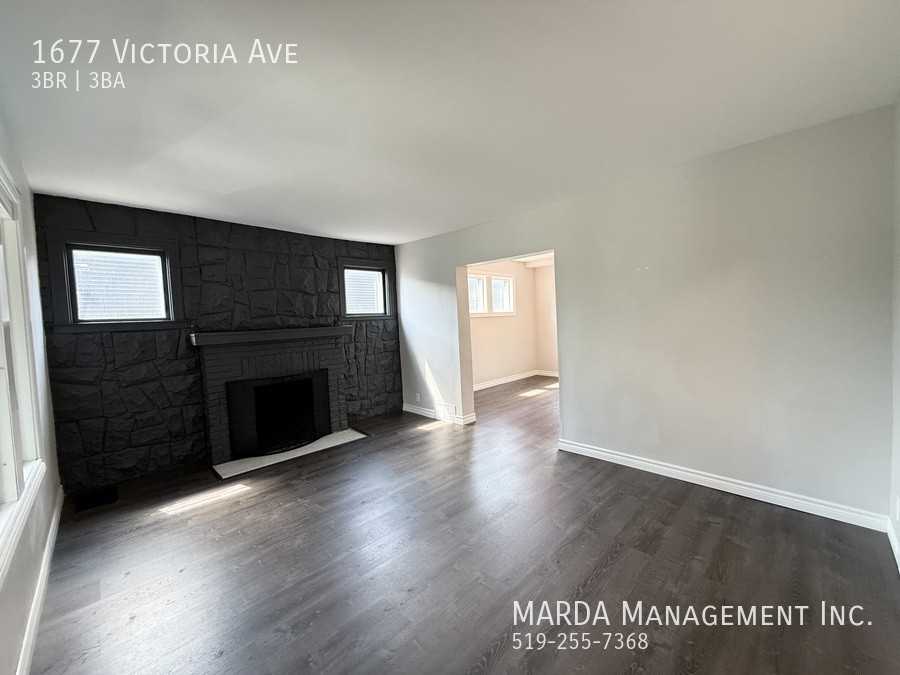 1677 Victoria Ave - Photo 6 of 50
