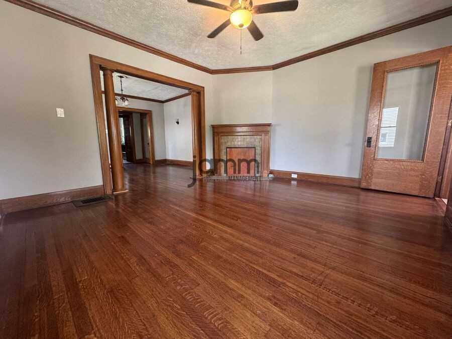 1477 Northland Ave - Photo 5 of 47