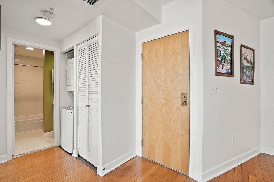1801 Calvert St Nw #504 - Photo 4 of 27