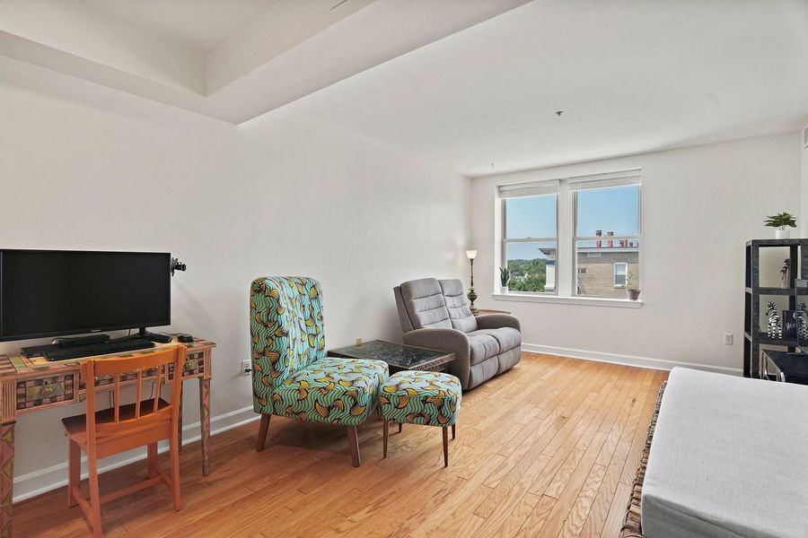 1801 Calvert St Nw #504 - Photo 5 of 27