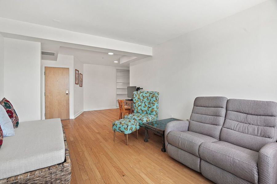 1801 Calvert St Nw #504 - Photo 7 of 27