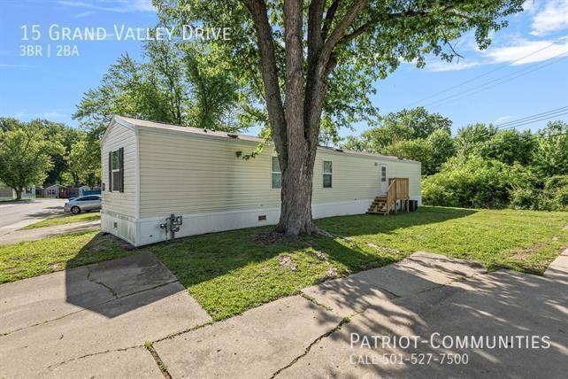 15 Grand Valley Dr - Photo 3 of 38