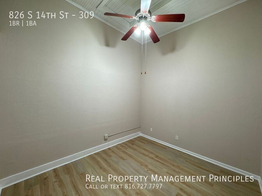 826 S 14th St #309 - Photo 5 of 6