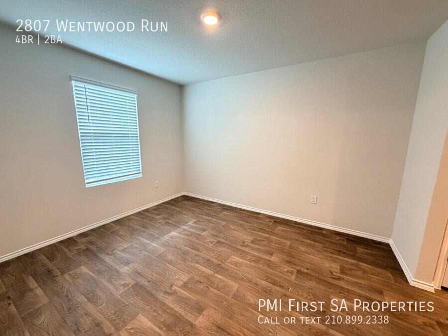 2807 Wentwood Run - Photo 2 of 17