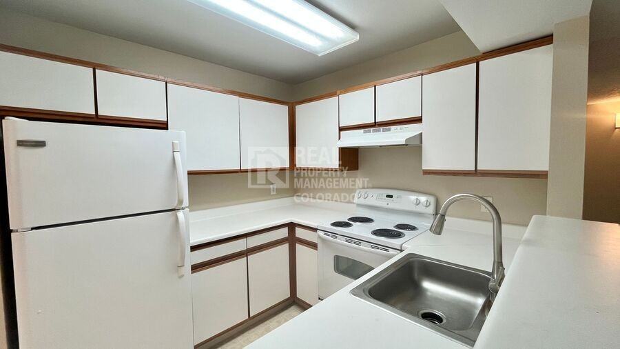 5706 W Asbury Pl #205 - Photo 7 of 19