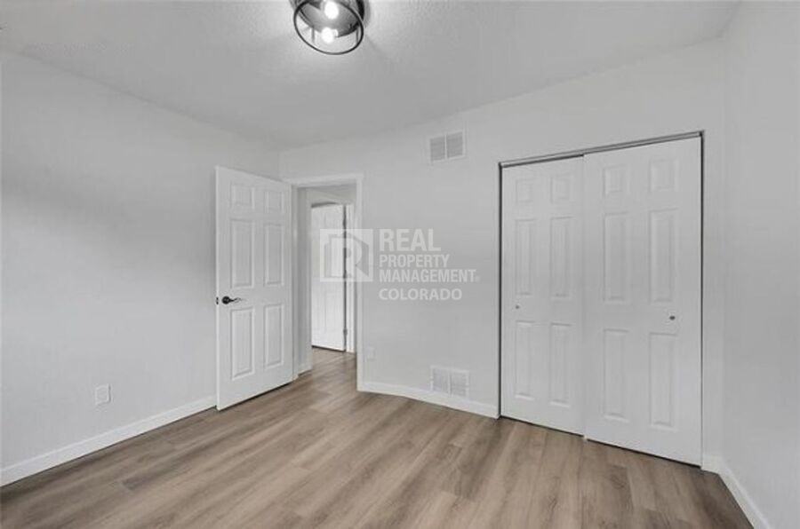 41 University Dr - Photo 6 of 9