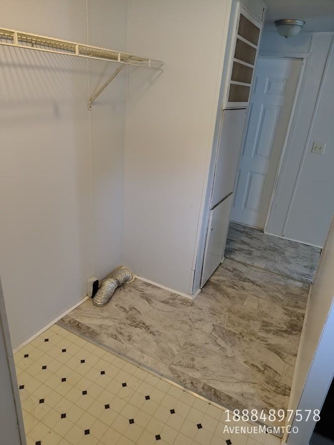 301 Old Tavern Ln #301 - Photo 4 of 10