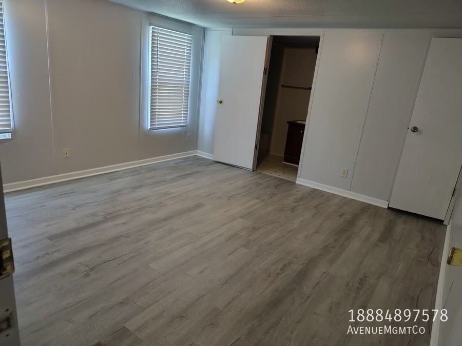 301 Old Tavern Ln #301 - Photo 7 of 10