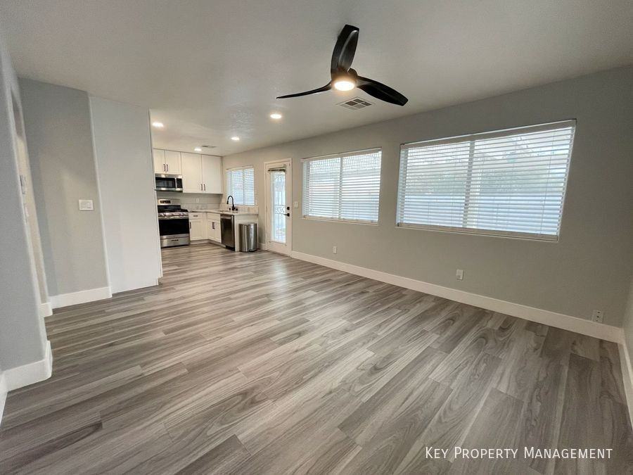 3928 Marble Mountain St - Photo 3 of 43
