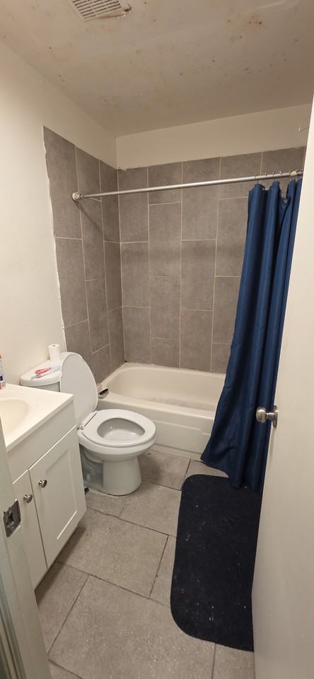 2816 Harlem Ave - Photo 5 of 6