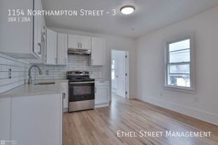 1154 Northampton St #3 - Photo 1 of 1