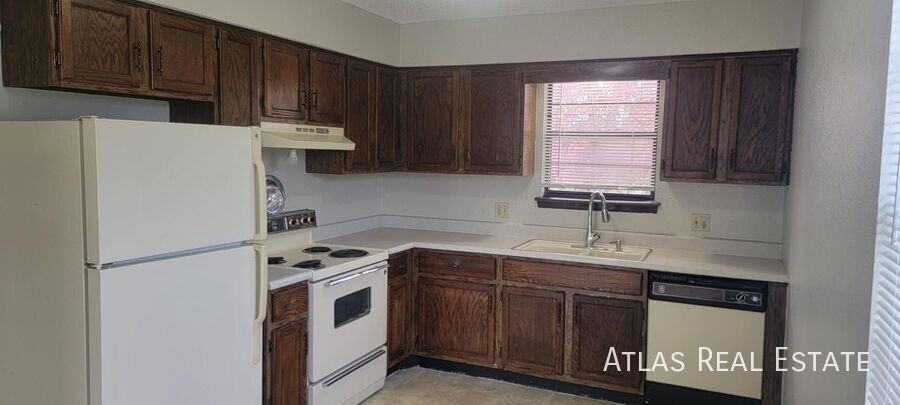 17312 E 48th Terrace Ct S - Photo 3 of 11