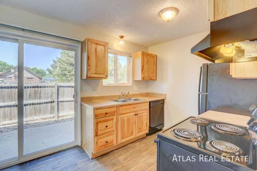 Adrienne Townhomes and Apartments - Photo 6 of 50
