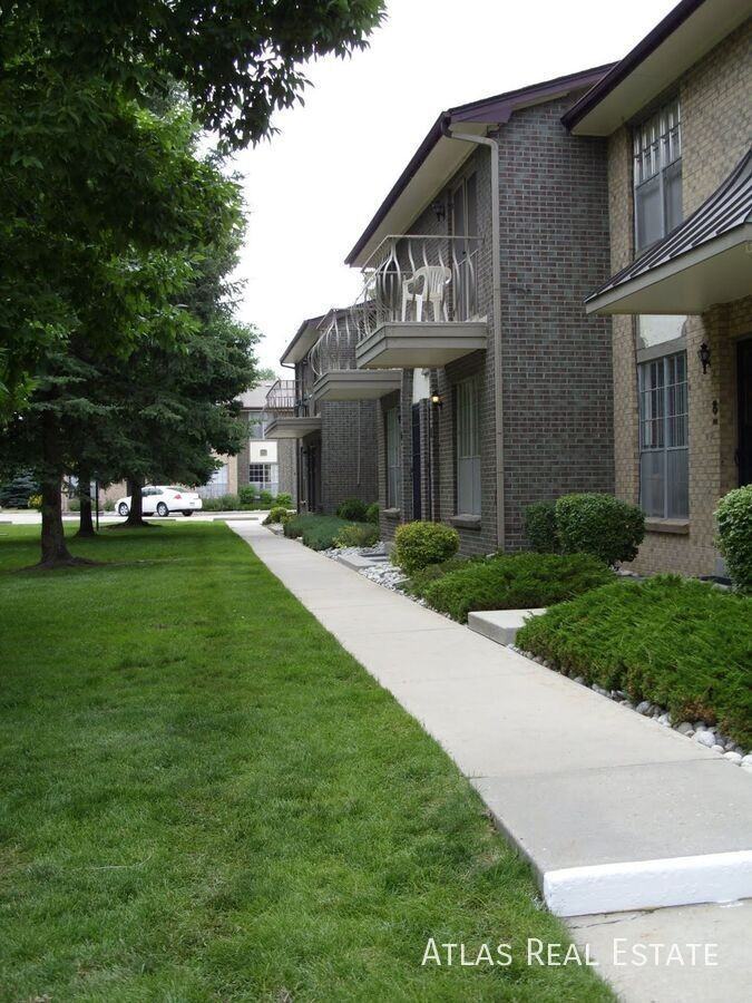 Adrienne Townhomes and Apartments - Photo 3 of 5