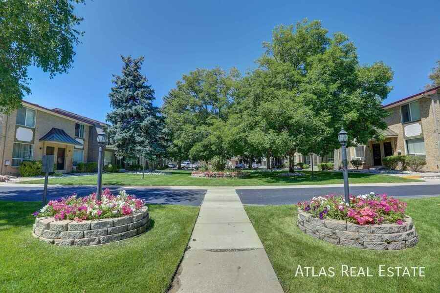 Adrienne Townhomes and Apartments - Photo 5 of 5
