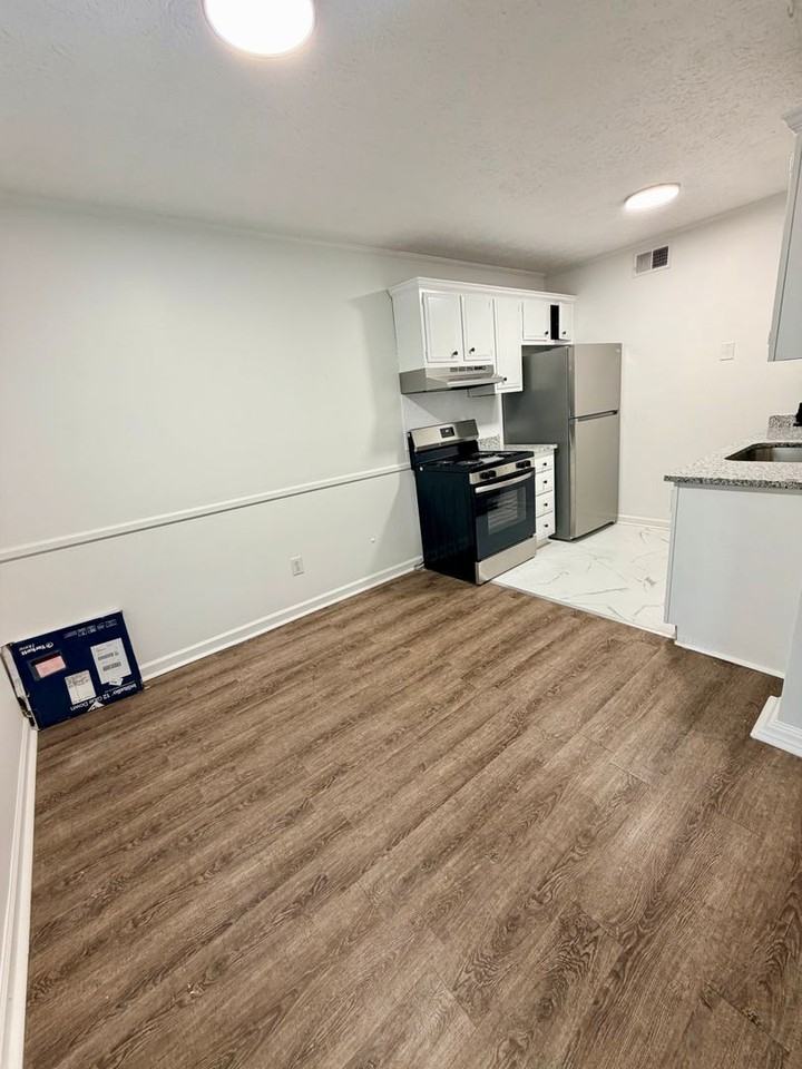 3455 Pimlico Pkwy #2 - Photo 3 of 18