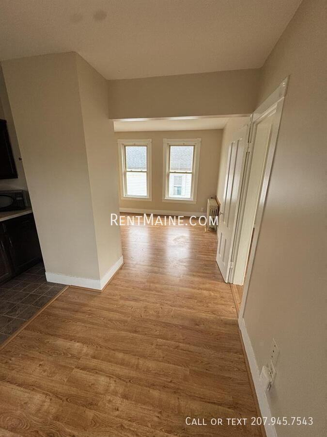 38 Oak St #2 - Photo 3 of 9