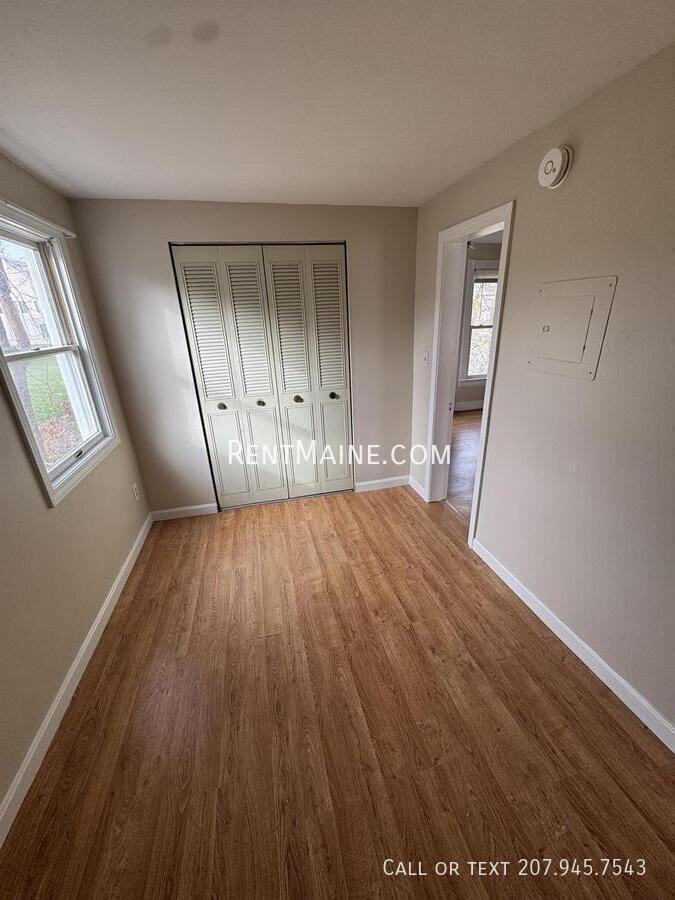 38 Oak St #2 - Photo 5 of 9