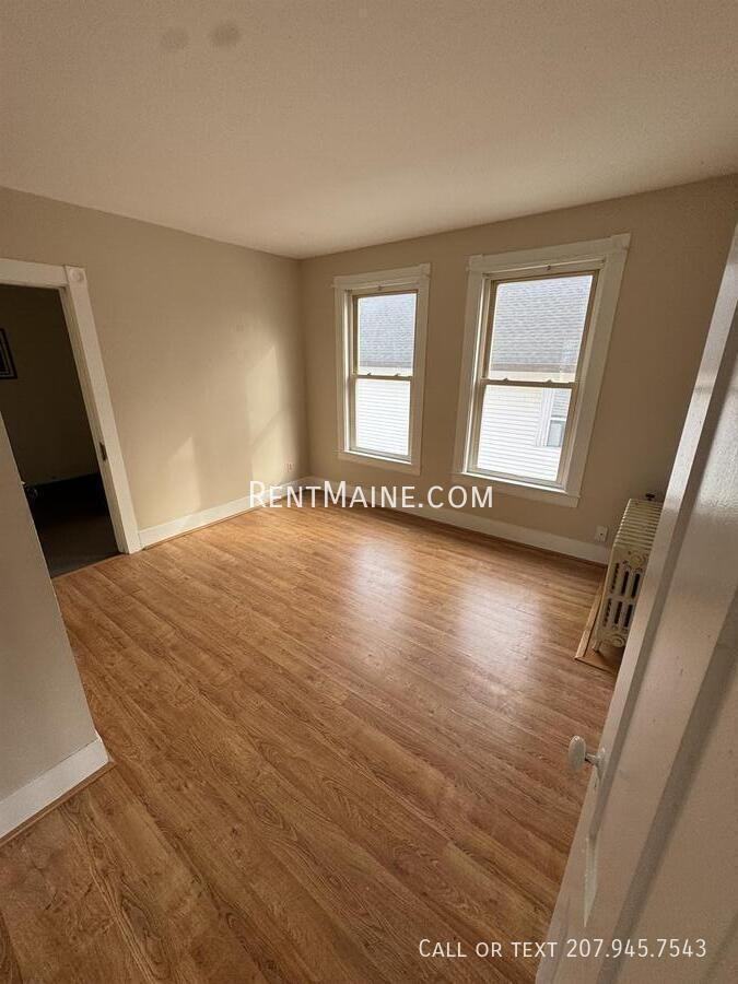 38 Oak St #2 - Photo 7 of 9