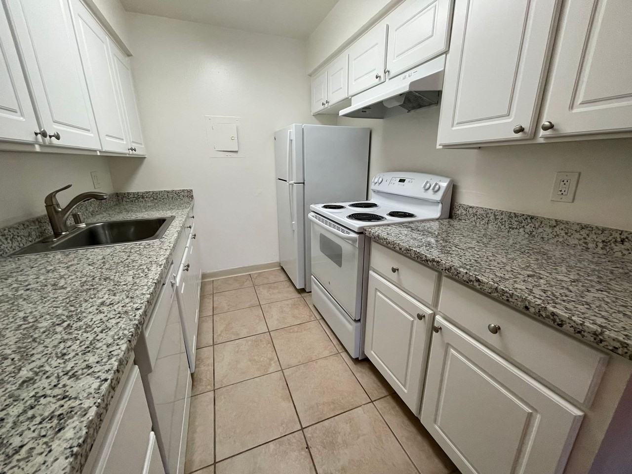 2811-15 E Street - Photo 2 of 18