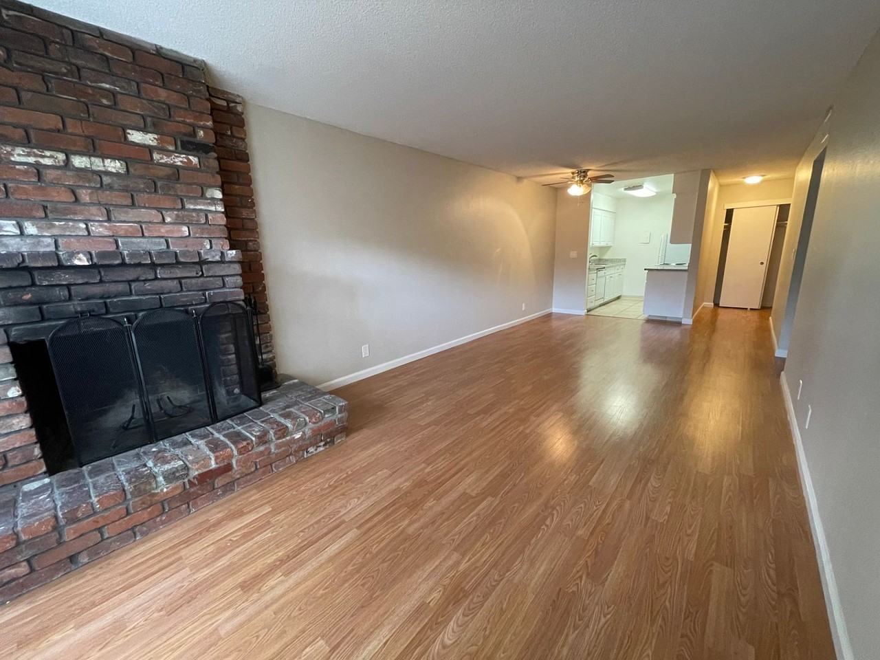2811-15 E Street - Photo 5 of 18