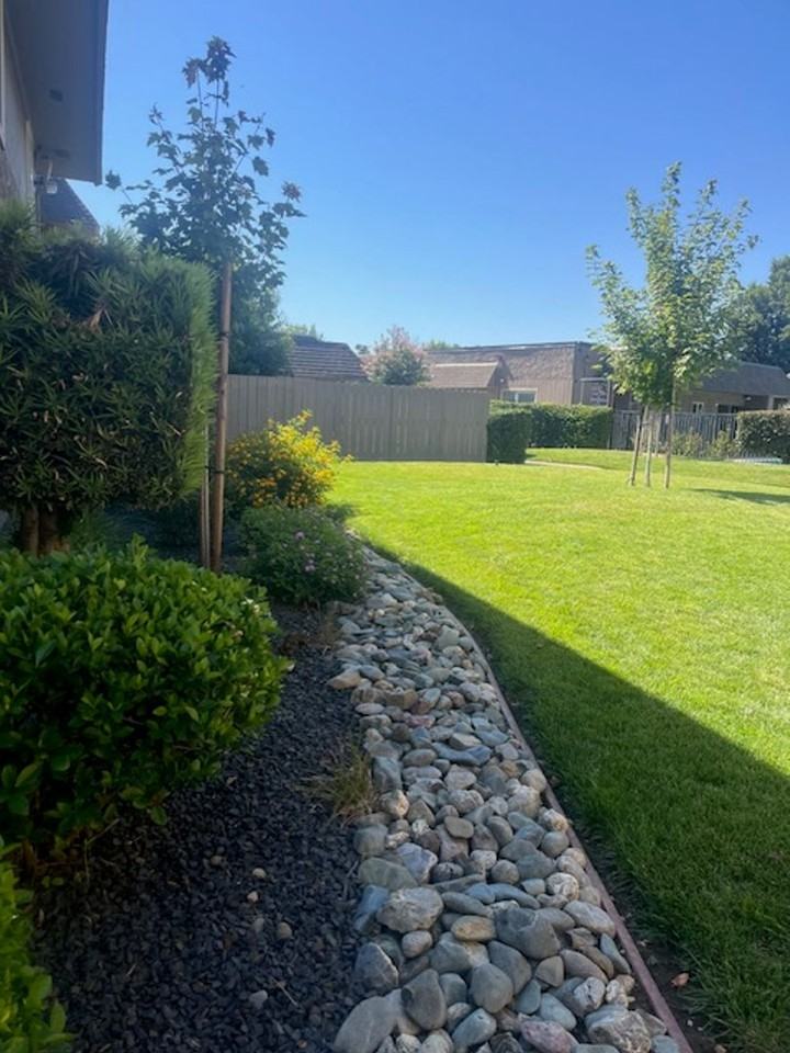 VALLEY VIEW APARTMENTS - Photo 4 of 28