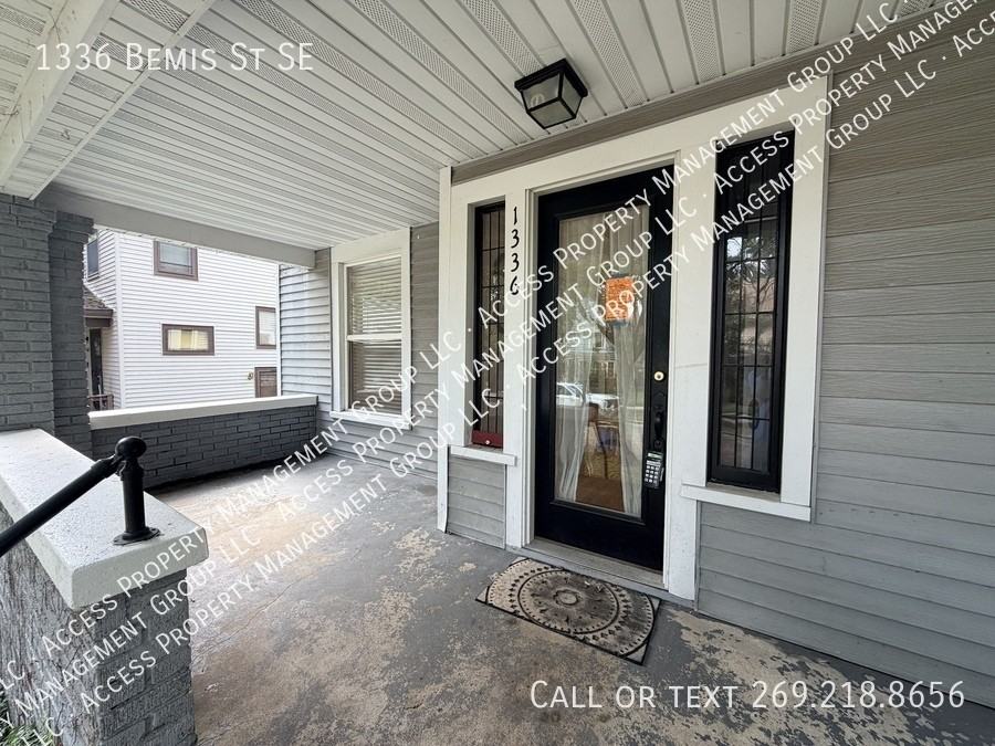 1336 Bemis St Se - Photo 2 of 35