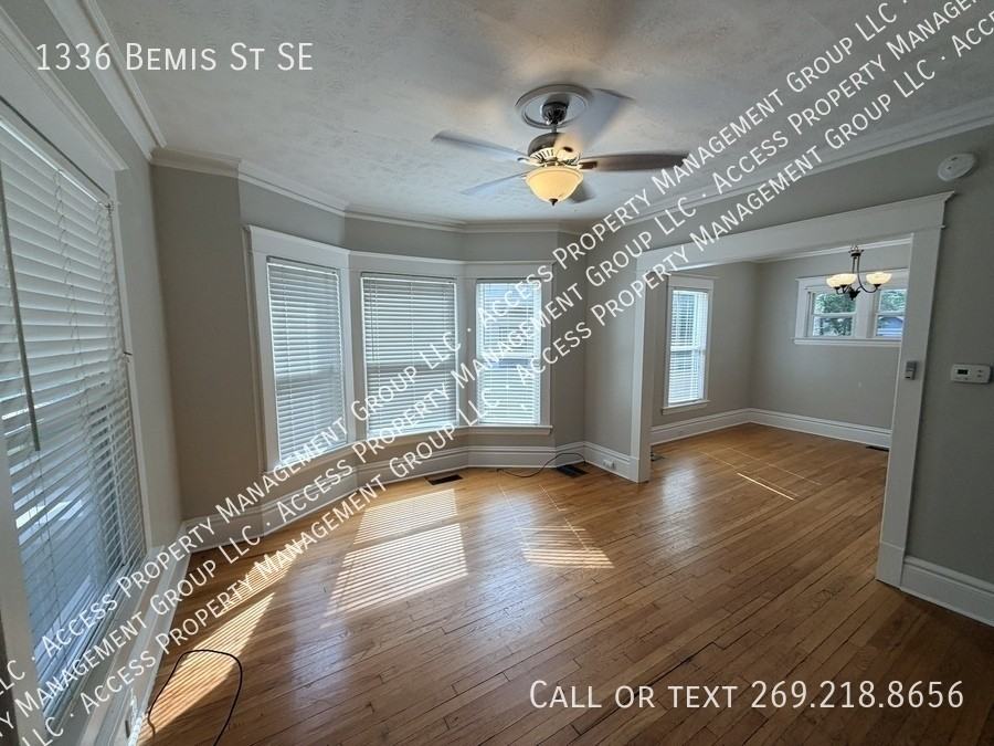 1336 Bemis St Se - Photo 4 of 35