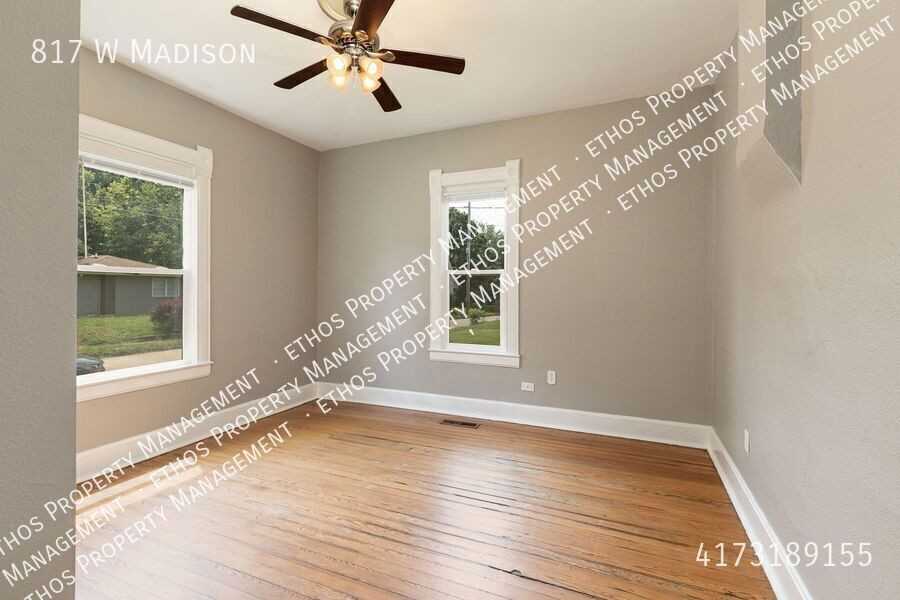 817 W Madison St - Photo 7 of 13