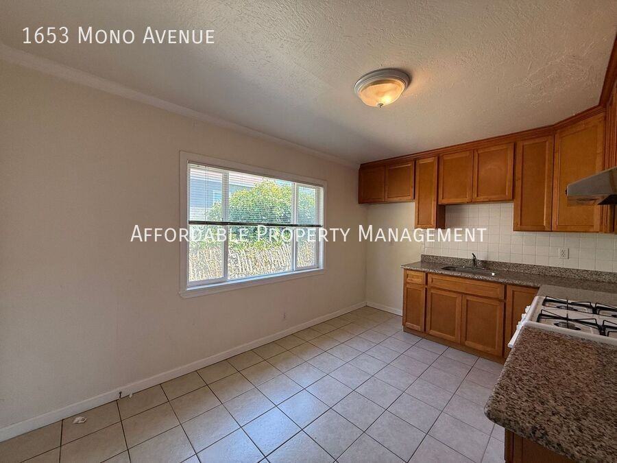 1653 Mono Ave - Photo 7 of 14