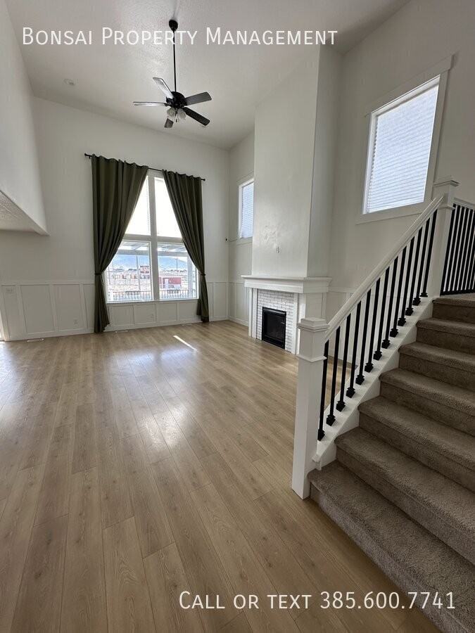 4554 N Mt Ellen St - Photo 3 of 50