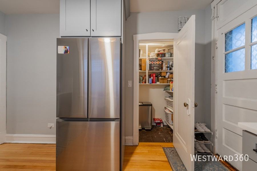 1318 Dewey Ave #2 - Photo 3 of 13