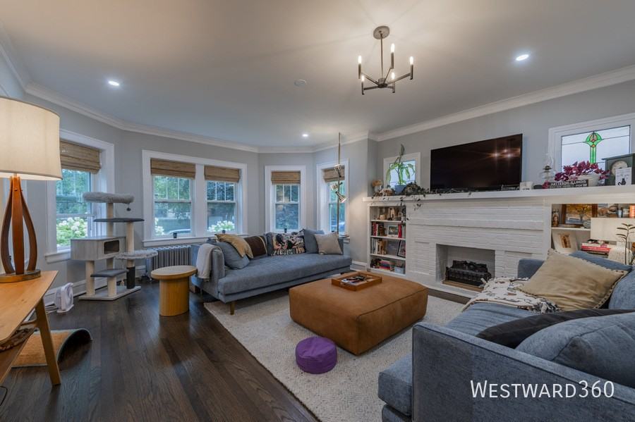 1318 Dewey Ave #2 - Photo 4 of 13