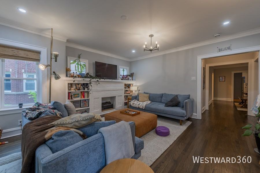 1318 Dewey Ave #2 - Photo 5 of 13