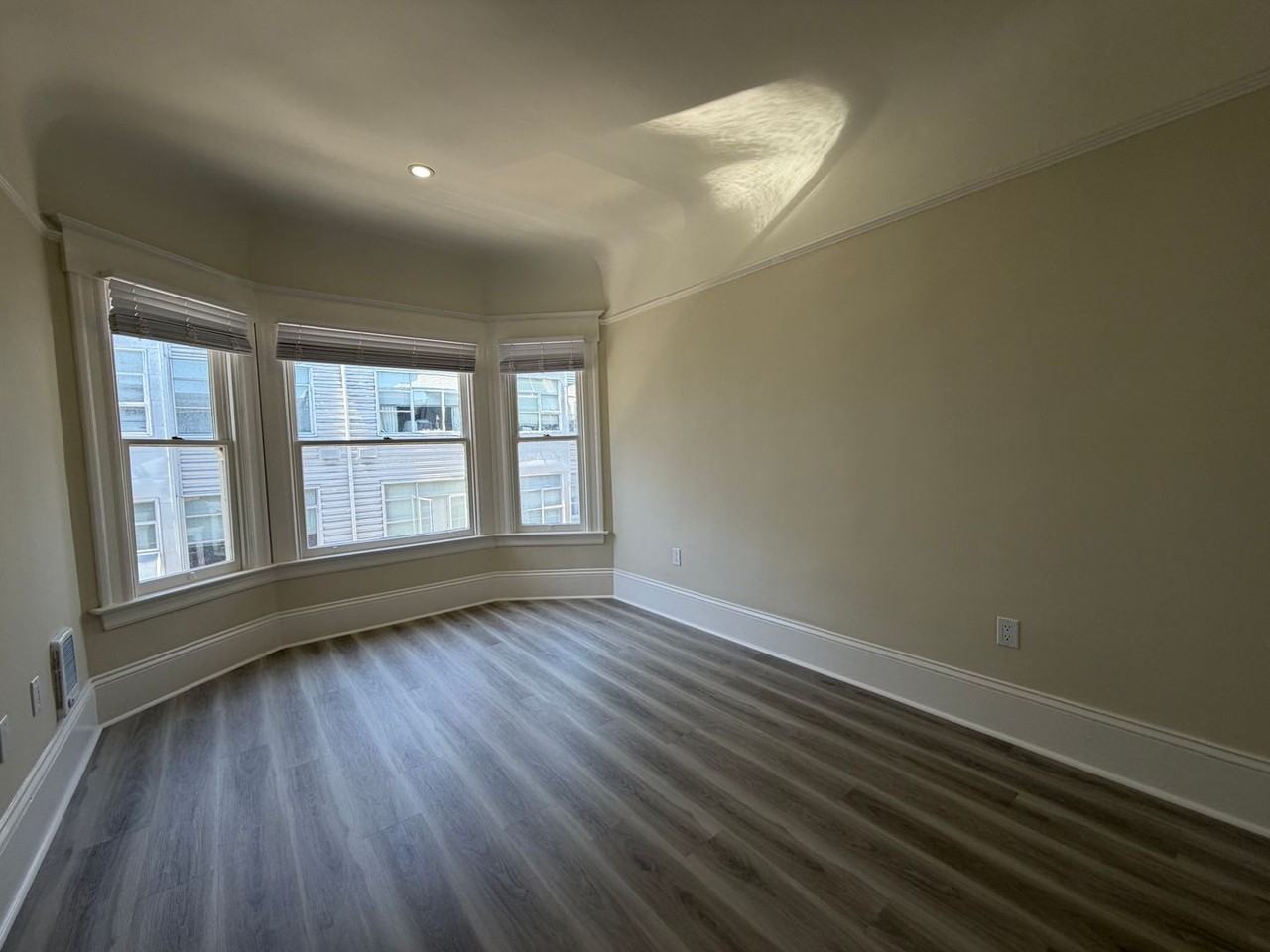 569B Minna St #569B