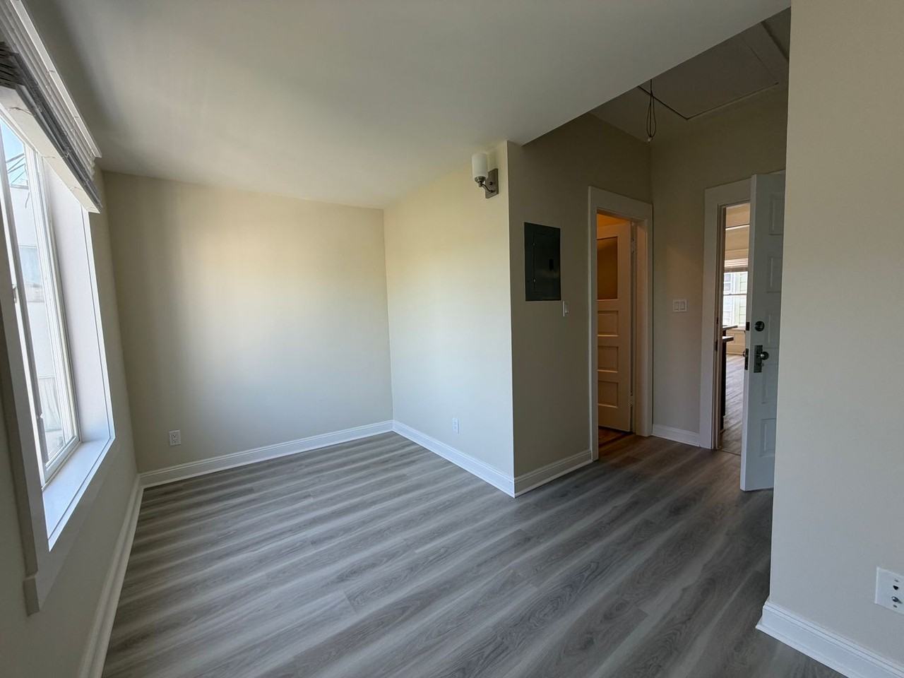 569B Minna St #569B - Photo 3 of 17