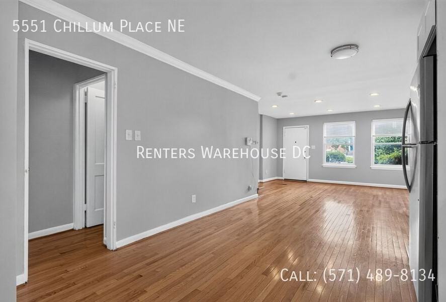5551 Chillum Pl Ne - Photo 7 of 29